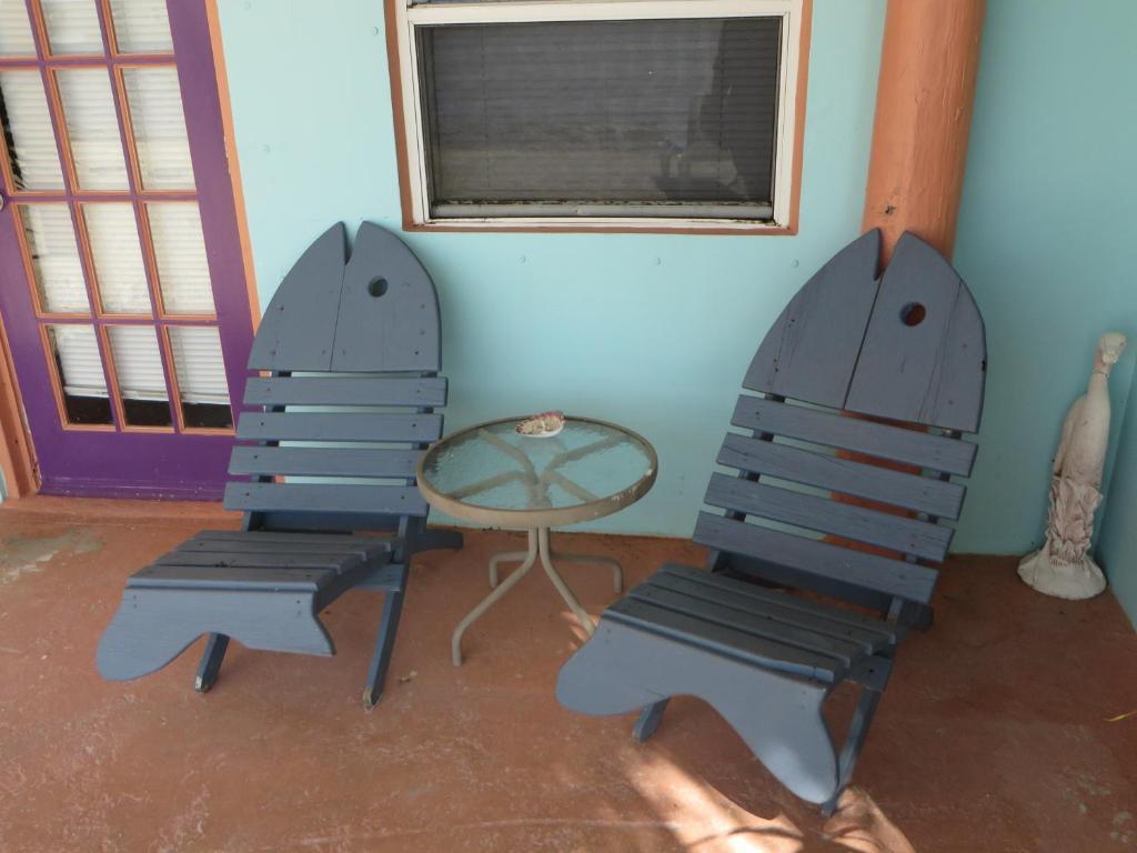White Sands Inn Marathon