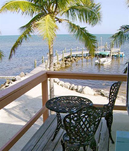 White Sands Inn Marathon