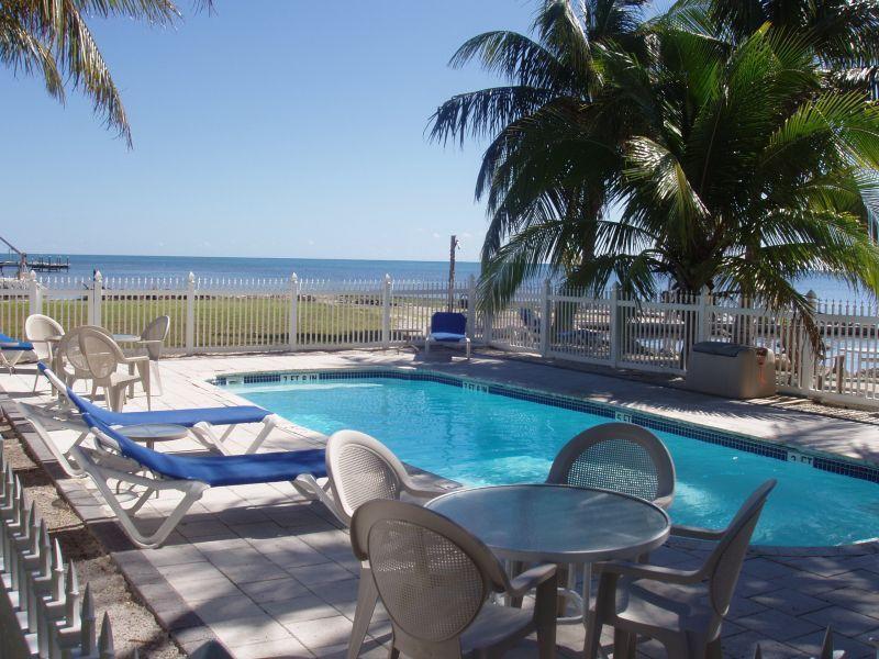 Inn White Sands Marathon