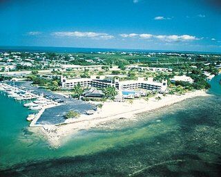 Caloosa Cove Hotel
